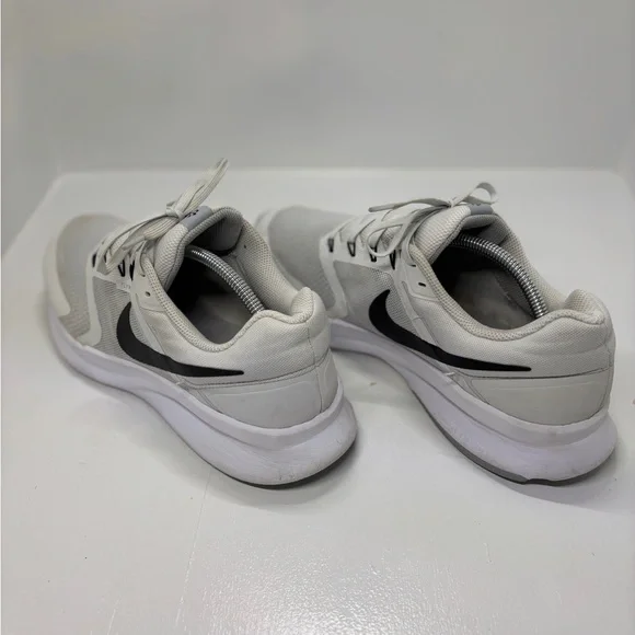 Nike Swift 3 Men’s Running Shoes Size 12 Gray Black Lightweight Trainers - Picture 4 of 12